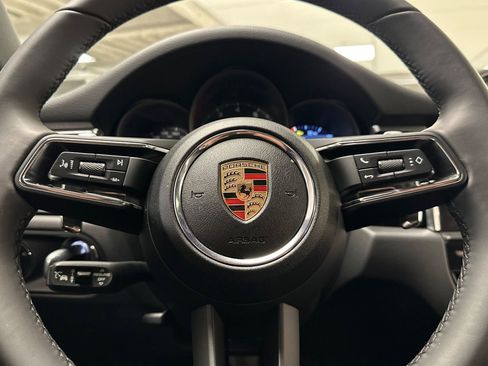 New 2025 Porsche Macan image 23