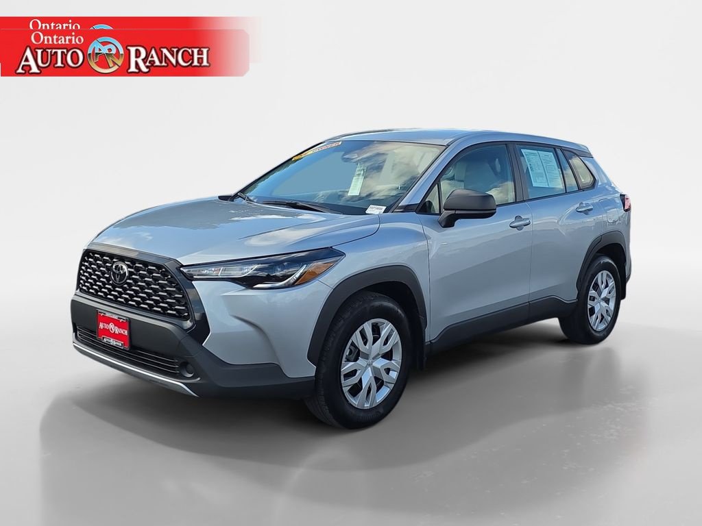 Used 2025 Toyota Corolla Cross L AWD/4WD image 7