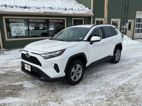 Used 2023 Toyota RAV4 XLE image 3
