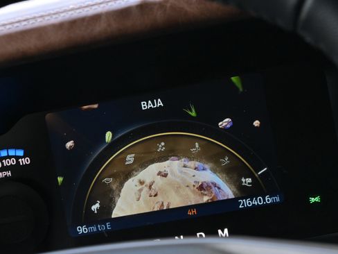 Used 2024 Ford Bronco Wildtrak AWD/4WD image 38