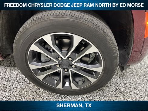 Used 2024 Jeep Grand Cherokee L Overland image 7