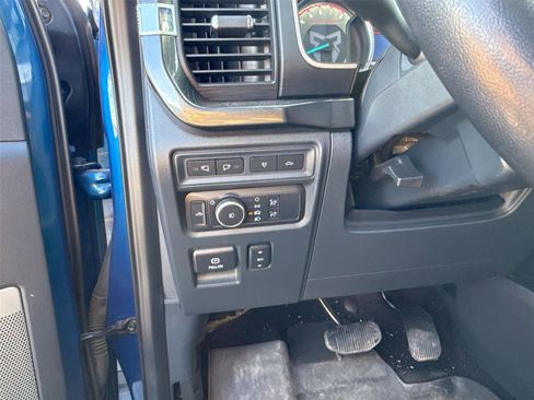 Used 2022 Ford F150 XLT w/ Equipment Group 302A High AWD/4WD image 39