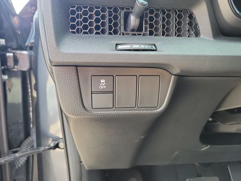 Used 2024 Honda CR-V EX image 24