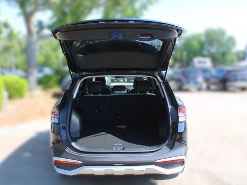 Used 2024 Kia Sportage EX image 9