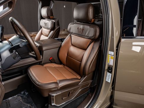 Used 2026 Ford F250 King Ranch w/ Chrome Package image 30