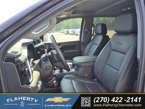 Used 2024 GMC Sierra 1500 Denali w/ Denali Reserve Package AWD/4WD image 9