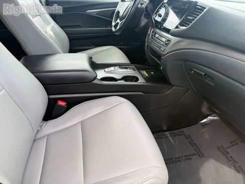 Certified 2024 Honda Passport EX-L image 31