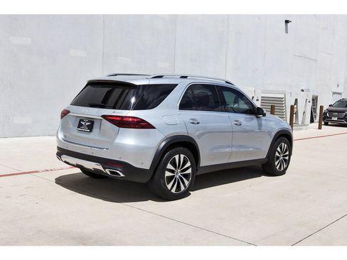 Used 2024 Mercedes-Benz GLE 350 4MATIC image 8