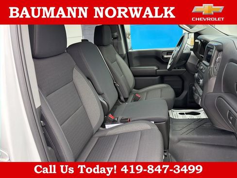 Used 2025 Chevrolet Silverado 1500 Custom Trail Boss w/ Turbomax Blackout Package AWD/4WD image 42