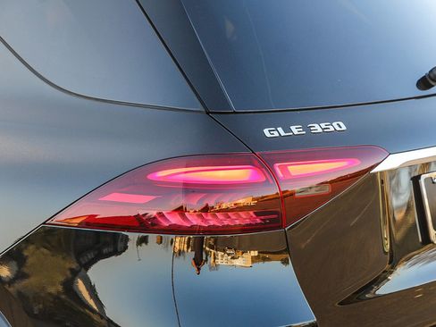 New 2026 Mercedes-Benz GLE 350 4MATIC image 11