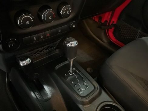 Used 2017 Jeep Wrangler Unlimited Sport image 11