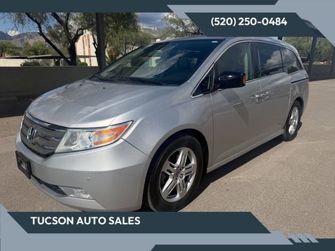 Used 2013 Honda Odyssey Touring image 1