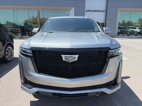 Used 2023 Cadillac Escalade Sport Platinum w/ LPO, ONYX Package AWD/4WD image 5