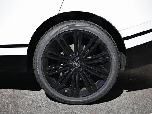 New 2026 Land Rover Range Rover Velar Dynamic SE image 7