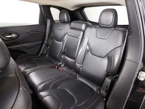 Used 2016 Jeep Cherokee Limited AWD/4WD image 21