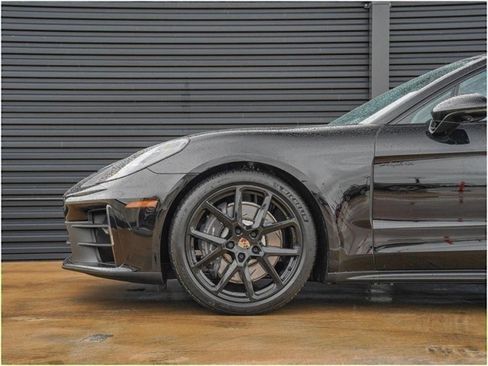 New 2025 Porsche Panamera 4 image 11
