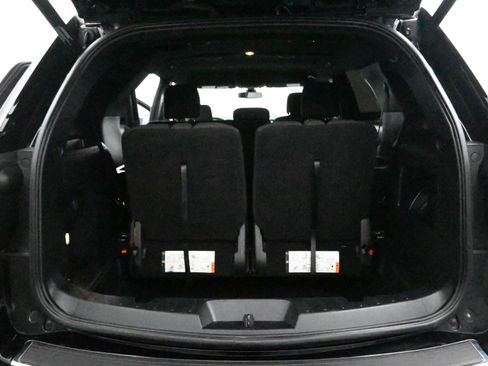 Used 2018 Ford Explorer XLT w/ Equipment Group 201A image 17