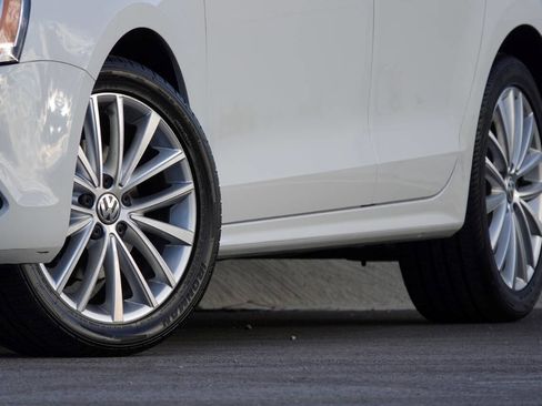Used 2013 Volkswagen Jetta TDI FWD image 10