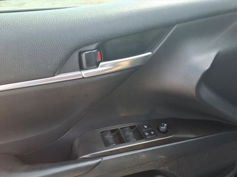 Used 2021 Toyota Camry LE w/ Carpet Mat Package (TMS) image 7