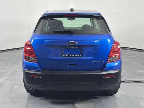 Used 2016 Chevrolet Trax LS w/ LPO, Protection Package FWD image 6
