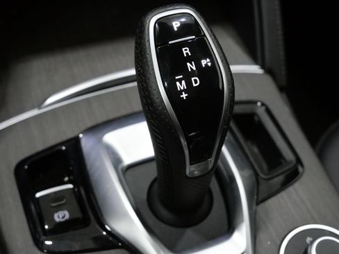 Used 2023 Alfa Romeo Stelvio Ti AWD/4WD image 24