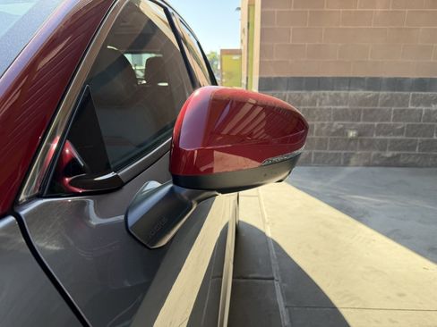 Used 2025 Nissan Kicks SR w/ SR Premium Package image 12