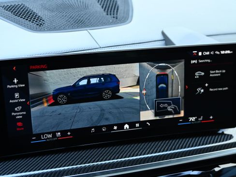 Certified 2024 BMW X7 M60i w/ Executive Package image 36