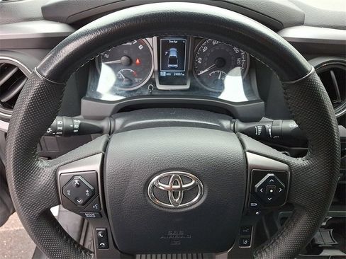 Used 2023 Toyota Tacoma TRD Off-Road w/ Technology Package image 19