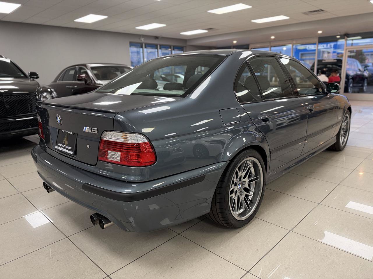 Used 2001 BMW M5 RWD image 6
