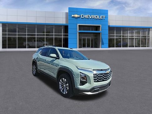 Used 2025 Chevrolet Equinox LT w/ Convenience Package II AWD/4WD image 7