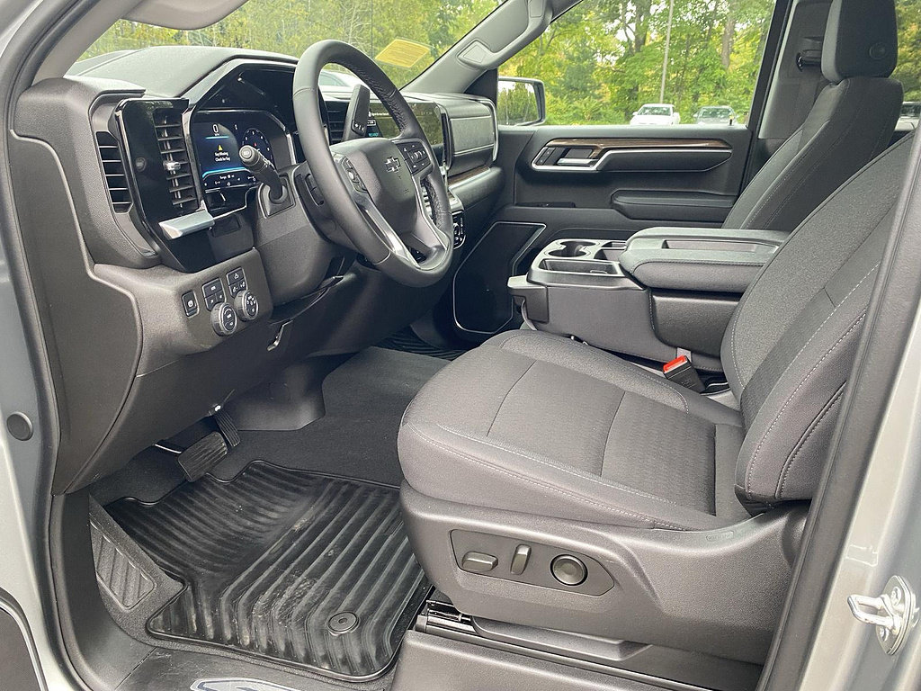 Certified 2025 Chevrolet Silverado 1500 RST AWD/4WD image 19