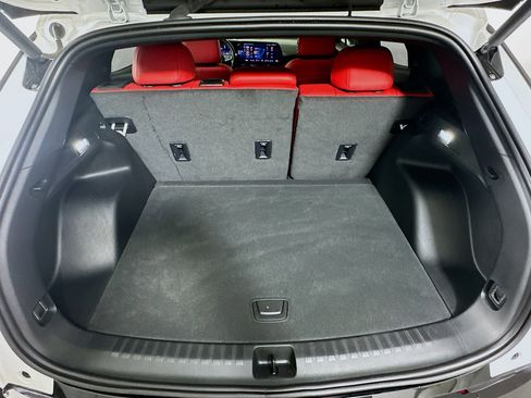 Used 2024 Chevrolet Blazer EV RS image 28