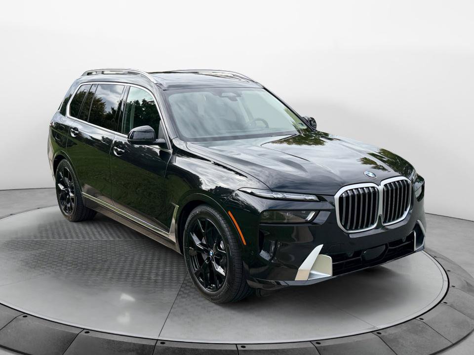 New 2027 BMW X7 xDrive40i w/ Executive Package AWD/4WD image 1