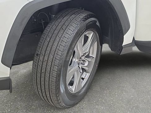 Certified 2024 Toyota RAV4 XLE AWD/4WD image 28