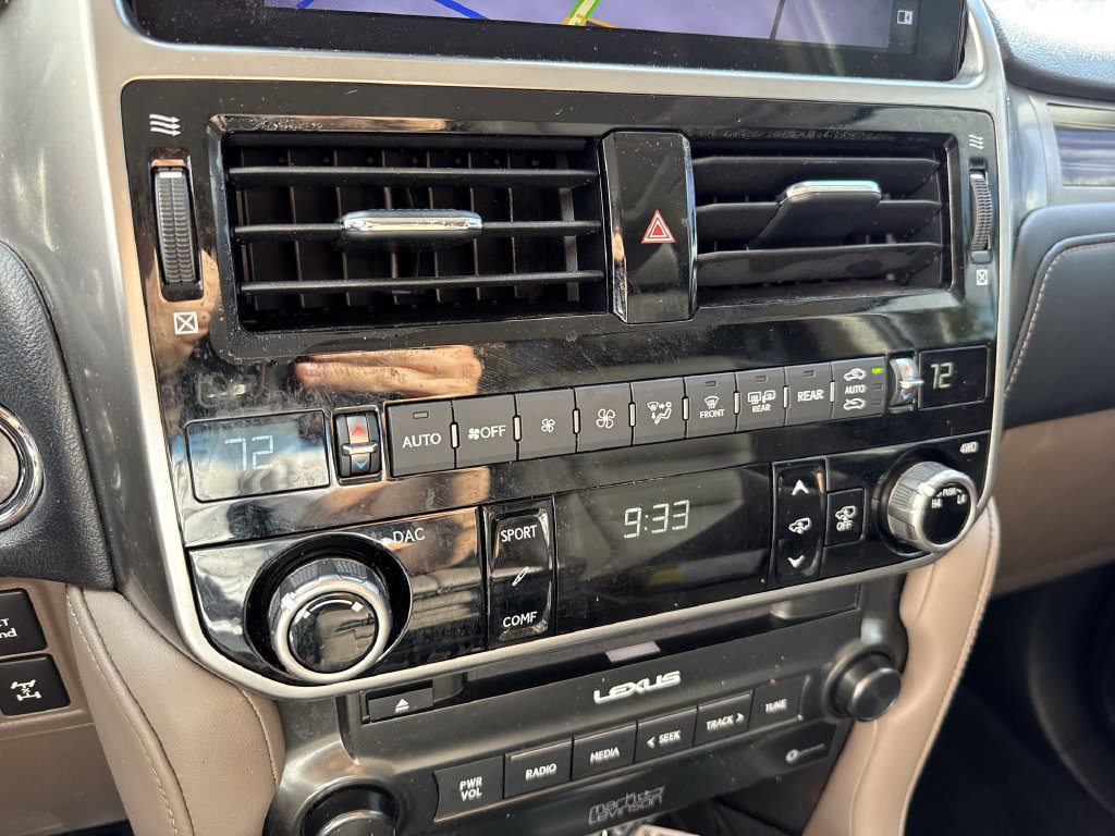 Used 2023 Lexus GX 460 Luxury w/ Accessory Package AWD/4WD image 51