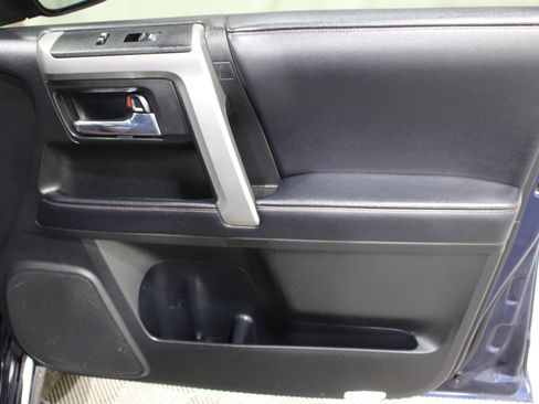Used 2018 Toyota 4Runner Limited image 27
