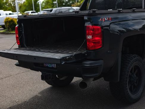Used 2019 Chevrolet Silverado 3500 High Country AWD/4WD image 12