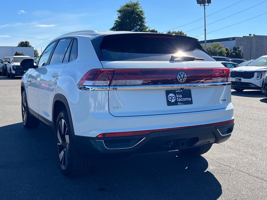 Used 2024 Volkswagen Atlas Cross Sport SE AWD/4WD image 9