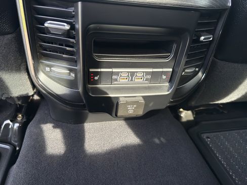 Used 2022 RAM 2500 Limited image 15