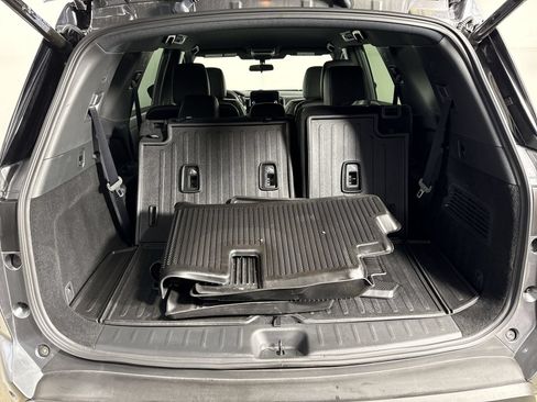 Certified 2025 Nissan Pathfinder Rock Creek AWD/4WD image 35