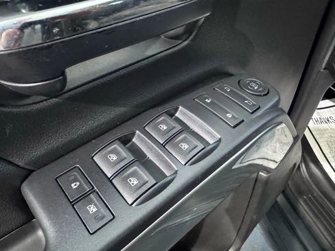 Used 2018 Chevrolet Silverado 1500 LT w/ LT Eassist Package image 18