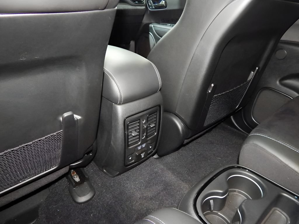 Used 2022 Dodge Durango SRT w/ SRT Interior Appearance Group AWD/4WD image 34