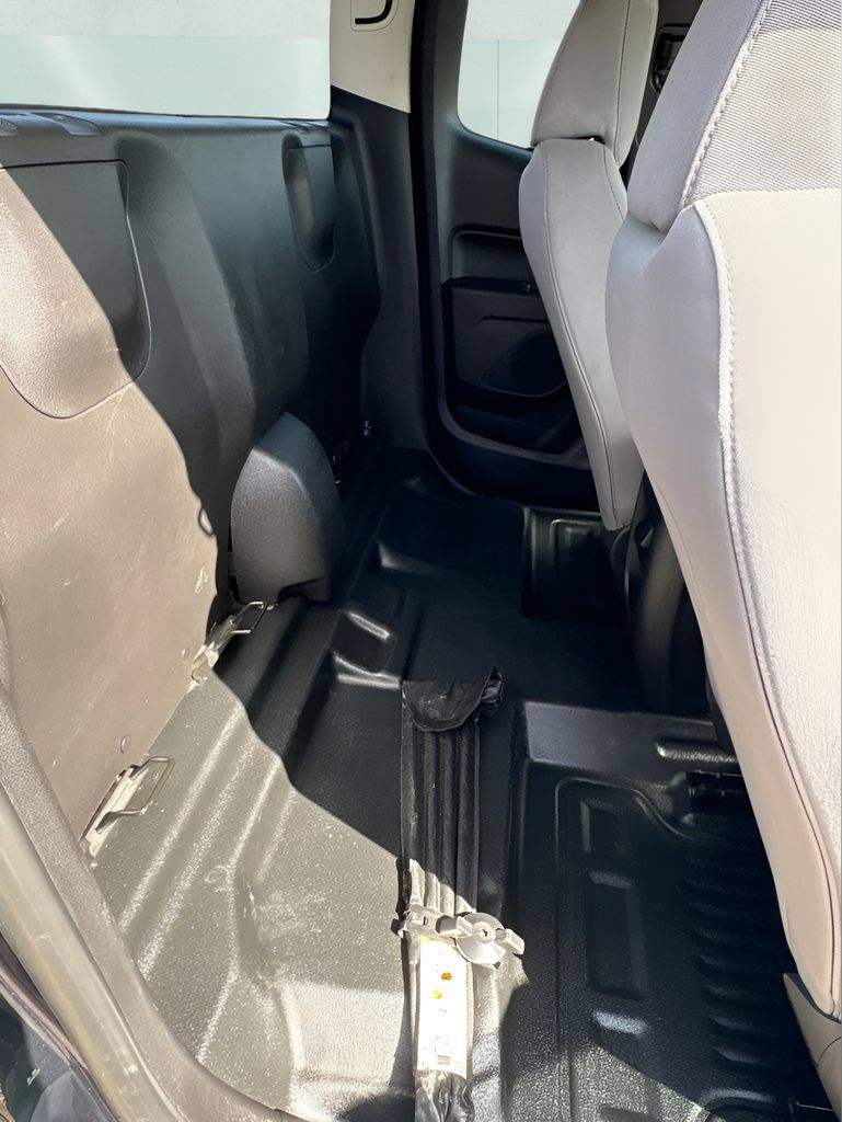 Used 2019 Chevrolet Colorado W/T RWD image 20