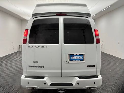 New 2025 GMC Savana 2500 Extended w/ Driver Convenience Package image 8