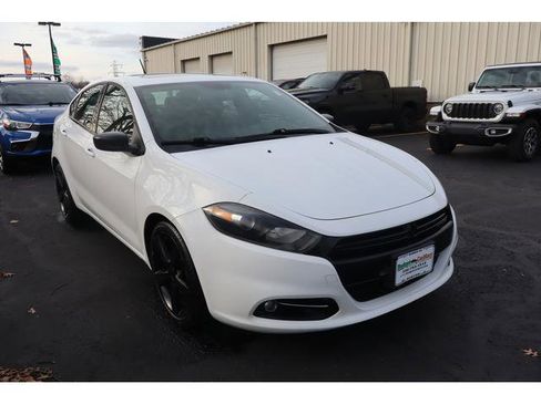 Used 2014 Dodge Dart SXT w/ Sun/Sound Group image 4