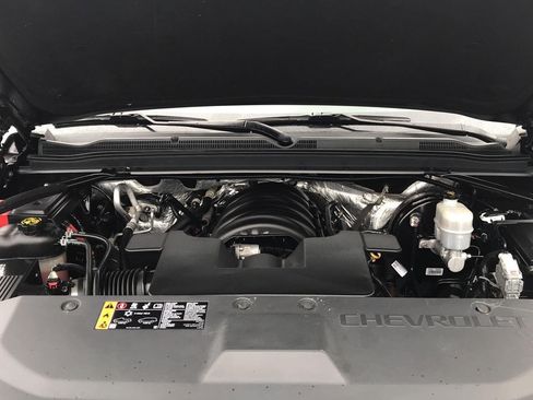 Used 2017 Chevrolet Tahoe LS w/ All-Season Package AWD/4WD image 8