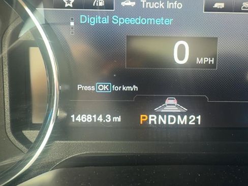 Used 2015 Ford F150 Platinum w/ Equipment Group 701A Luxury AWD/4WD image 15