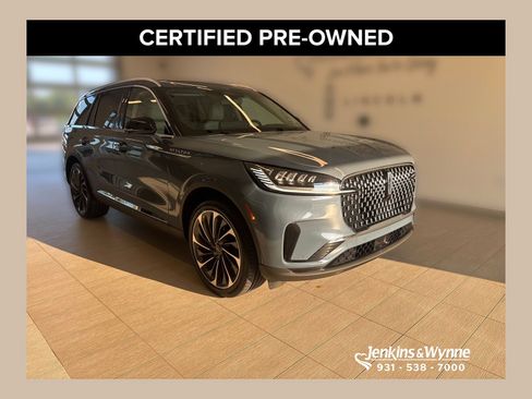 Certified 2025 Lincoln Aviator Reserve AWD/4WD image 1