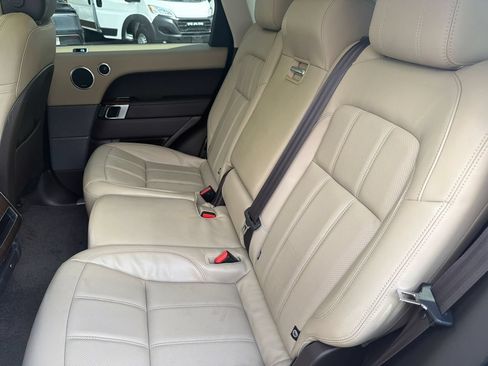 Used 2019 Land Rover Range Rover Sport Supercharged AWD/4WD image 18