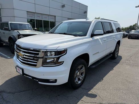 Used 2019 Chevrolet Suburban LT w/ Off-Road Package AWD/4WD image 2